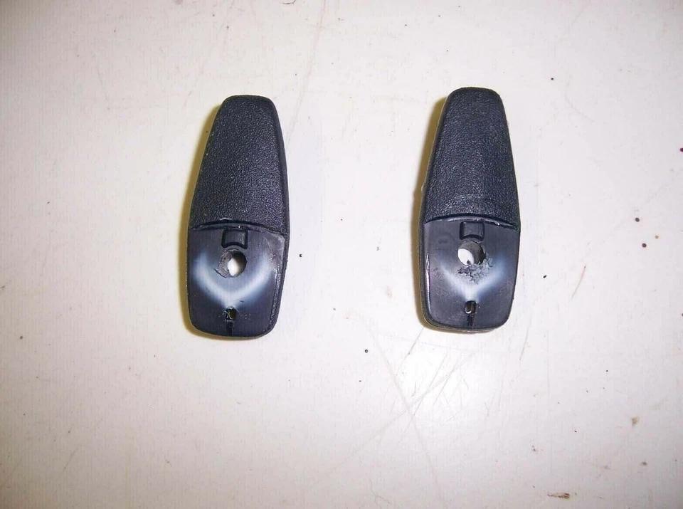 COAT HOOK TRIM USED 1978 - 1983 MALIBU 1978 - 1987 MONTE CARLO BLUE USS1240 Foto 1 de 1