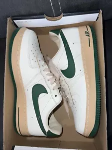 Size 9.5 W Nike Air Force 1 Low Gorge Green Ivory 2022 07 LV8 Sail Sesame women - Picture 1 of 15