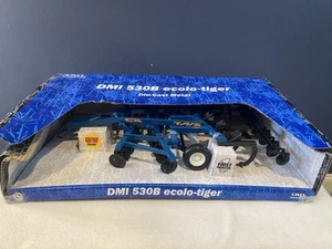 1/16 - 🚨NO RESERVE🚨- ERTL DMI 530B Ecolo Tiger Tillage Tool, Disc Ripper - Picture 1 of 6
