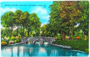 Postal Silver Lake Park Bridge Minnesota de colección lino Rochester Nature Travel - Imagen 1 de 2