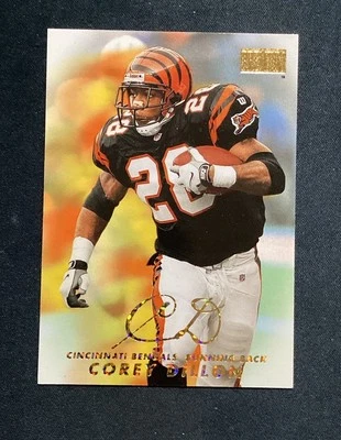 1998 Skybox Premium Corey Dillon #109 Cincinnati Bengals - Image 1 of 2