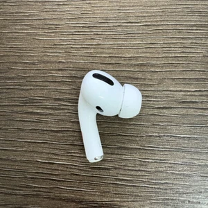 Słuchawki douszne Air Pods Pro Bluetooth - tylko lewa lub prawa strona lub etui ładujące - Zdjęcie 1 z 19