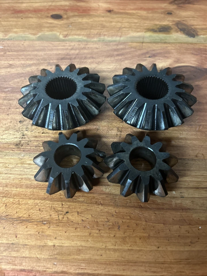 Kit de engrenagem interna Dana 80 37 eixo spline aranha diferencial aberto traseiro fabricante de equipamento original - Imagem 1 de 1