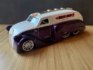 Jada Toys D-Rods 1939 39 Dodge Airflow Tanker Rock This Oil Co Diecast 1/64 - Picture 1 of 8