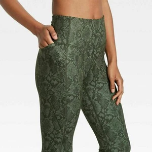 Damen Contour Power Waist High-Rise Leggings 26" - All in Motion grün oliv XS - Bild 1 von 7
