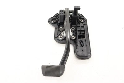 2017 - 2025 CHRYSLER PACIFICA FOOT STOP BRAKE PEDAL W/ SENSOR OEM - Image 1 of 4