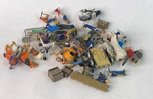 Preiser Merten Unbranded HO Horses People Figures Motorcycle Crates Etc. - Picture 1 of 1