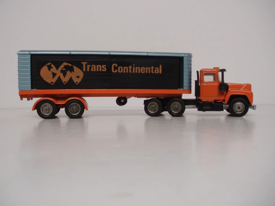 Gorci Mack R Trans Continental Semi. Used ,No Box. - Image 1 of 4