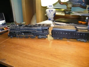 LIONEL TRAIN 2056 LOCO & 2046W TENDER - Picture 1 of 11