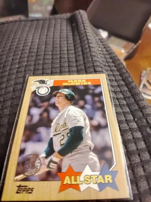 Sports Card Single - Image 1 of 2