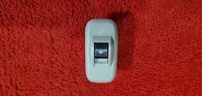 06-09 Interruptor de ventana de puerta eléctrica lateral trasera Chevy Trailblazer 15937175 OEM Foto 1 de 3