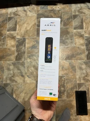 ARRIS Surfboard SBG10 DOCSIS 3.0 Cable Modem Plus AC1600 Wi-Fi Router - Image 1 of 4