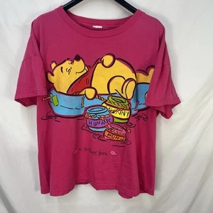 VINTAGE DISNEY WINNIE THE POOH 'NO BOTHERS HERE' PINK T SHIRT SIZE XL LAZY SLEEP - Picture 1 of 4