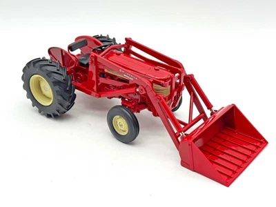 1/16 International Harvester 350U Tractor With Loader - Image 1 of 2