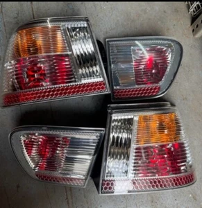Pilotos traseros Seat Ibiza 6k2 1999-2002 Hella color blanco - Imagen 1 de 3