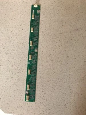 Inverter runtka095wjzz TV Sharp Lc-26ga5e - Immagine 1 di 4