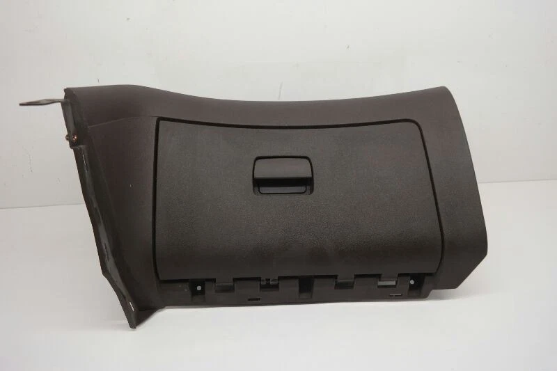 Chevrolet Malibu 2008-2012 guantera gris Foto 1 de 4