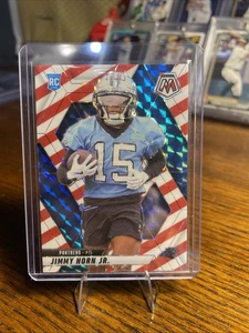 Mosaico Panini 2025 - Jimmy Horn Jr. #339 Panteras a rayas rojas y blancas (RC) 🔥 - Imagen 1 de 2