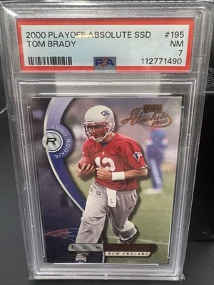2000 PLAYOFF ABSOLUTE SSD TOM BRADY ROOKIE CARD RC  #195   2663/3000   PSA 7 - Image 1 of 4