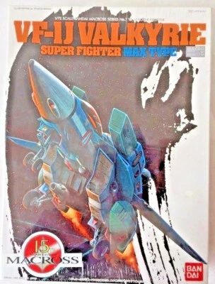 Macross VF-1J Super Fighter Valkyrie Max Type 1/72 Bandai 1989 (Vintage) - Image 1 of 4