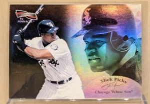 1996 Pinnacle Aficionado SLICK PICKS #5 Frank Thomas HOF RARE HOLOFOIL INSERT - Picture 1 of 2