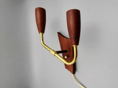 Apliques de madera modernos daneses vintage de teca de mediados de siglo. Foto 1 de 4