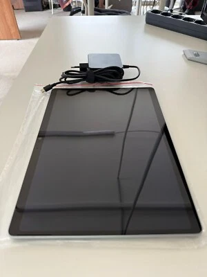 Microsoft Surface Pro - 16GB RAM - 1TB SSD -  Snapdragon X Elite- Copilot+ - Immagine 1 di 2