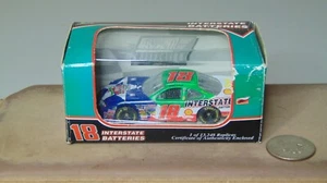 1996 Revell No 18 Interstate Batteries 500 Texas Bobby Labonte Maßstab 1:64 Auto - Bild 1 von 9
