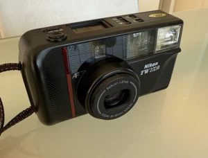 Nikon TW Zoom 35mm AF Point & Shoot Film Camera, 35-80mm Zoom, Case, New battery - Picture 1 of 6