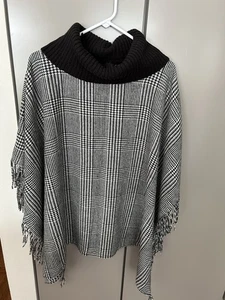Talbots Women's Size M/L Black Plaid Poncho with Fringe Trim Wool Blend EUC - Picture 1 of 5