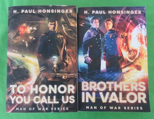 LOT 2 TRADE PB MAN OF WAR TRILOGY BY H. PAUL HONSINGER:: TO HONOR YOU CALL US + - Foto 1 di 4