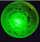 Grand bol console de Cambridge en verre extrêmement rare en uranium givré 1920/30 cygnes 