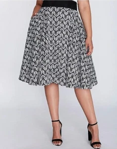 Melissa McCarthy Seven7 Black & White Full Tulle Lined Skirt New 2X POCKETS NWT - Picture 1 of 8