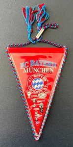 F.C. Bayern München - Wimpel - Fussballwimpel - ( ca. 8 x 12,5 cm ) - Bild 1 von 2