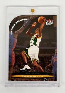 RARE PLATINUM MEDALLION 2003-04 FLEER ULTRA INSERT DIE-CUT #41 RAY ALLEN MINT