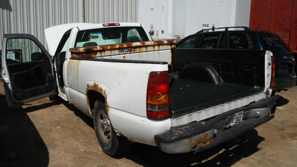 Radiator ID 15193112 Fits 99-04 SIERRA 1500 PICKUP 1130339 Foto 1 de 4