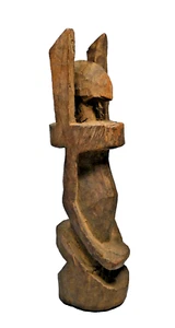 Un audace idolo primitivo del santuario Dogon - Foto 1 di 6