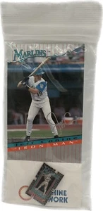 NEW VINTAGE JEFF CONINE #19 90s FLORIDA MARLINS MLB BASEBALL COLLECTIBLE PIN SGA - Picture 1 of 2