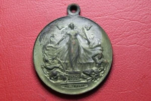 * 1919 PEACE MEDAL GIVEN TO SCHOOL CHILDREN AFTER WORLD WAR 1 S&S STOKES #MO2 - Picture 1 of 6