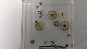 Used rare Valjoux 23 92 watch parts wheels, great wheel, cannon pinion, arbor, s - Picture 1 of 7