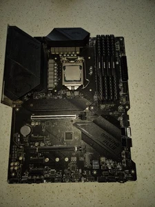 Scheda Madre Msi Z490 Gaming Plus + I 5 10600k + 32 Gb Ram Ddr 4 3000mhz Corsair - Foto 1 di 7