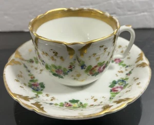 Antique Old Paris Tea Cup And Saucer With Garlands and Gold Hand Painted - Picture 1 of 12