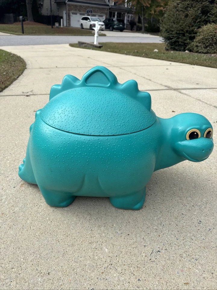 Caja de almacenamiento Rubbermaid vintage dinosaurio verde azulado caja de juguetes Foto 1 de 4