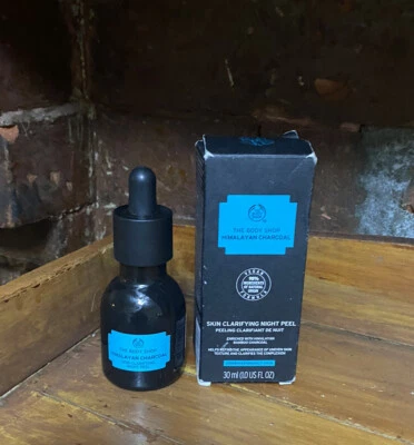 The Body Shop Himalayan Charcoal Skin Clarifying Night Peel 30 ml 1.0 fl oz - Image 1 of 2