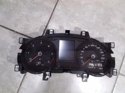 Instrumententafel Tacho VW Passat Variant 2.0 TDI (bluemotion Technology) 3G - Bild 1 von 4