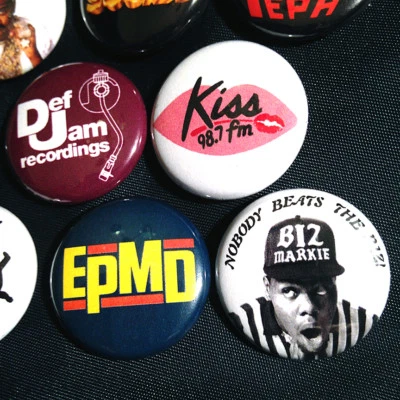 11 botones Old School Hip Hop 1" - Run-DMC LL Cool J Salt-n-Pepa Biz Markie Rap Foto 1 de 4