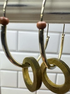 Pendientes de aro de madera postes con bisagras cuelgan 2 1/4"" - Imagen 1 de 5