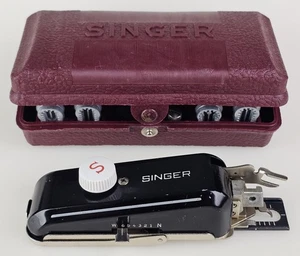Máquina ojal Singer 160743 con estuche y 4 plantillas 3/8" 1/2" 5/8" 15/16" - Imagen 1 de 24