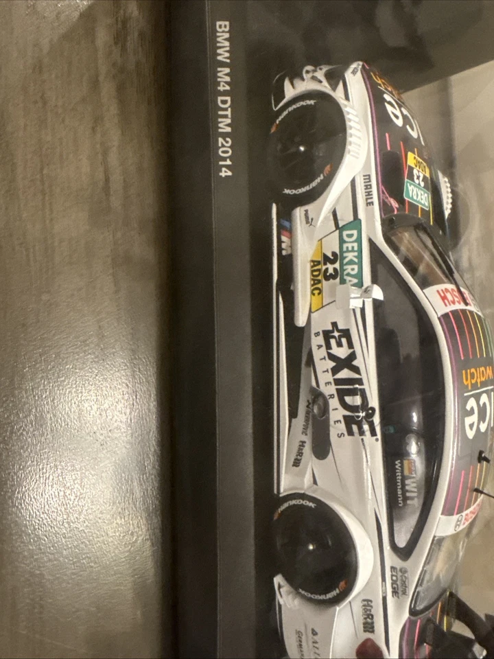 Norev BMW M4 DTM 2014 escala 1/18 #23 Foto 1 de 3