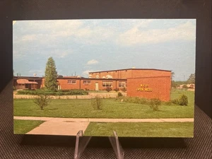 POSTCARD: Non Commissioned Officers Club Fort Eustis Virginia X7 - Picture 1 of 2